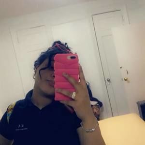 Meet your Posher, Loribel